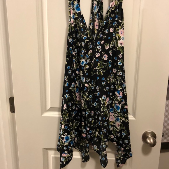 NWT Zara Printed halter top - Picture 3 of 6